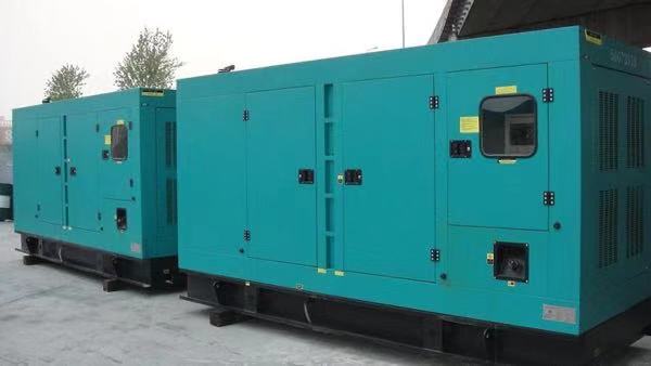 柳州康明斯400kw大型柴油二手发电机组